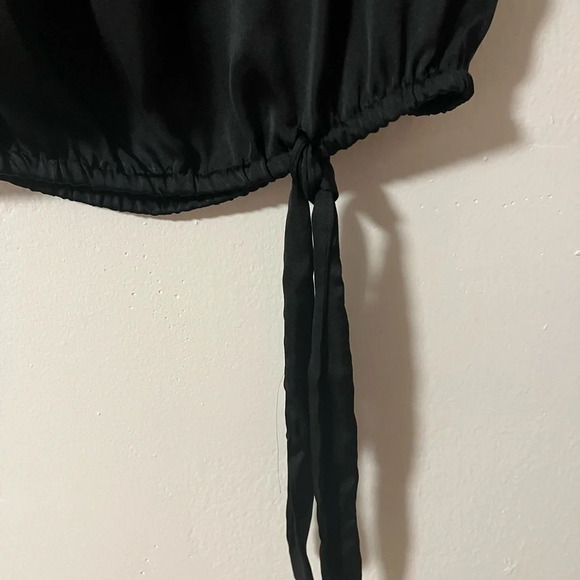 VINCE CAMUTO Women's Black Short Puff Sleeve Off-The-Shoulder w bow Size S - Picture 2 of 6